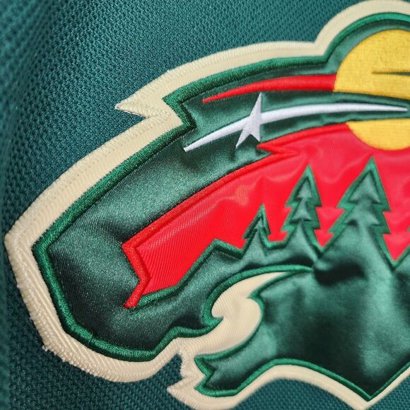 Minnesota Wild Jersey Sz 50 Embroided Jason Zucker Reebok NHL Stadium Series - Picture 4 of 16